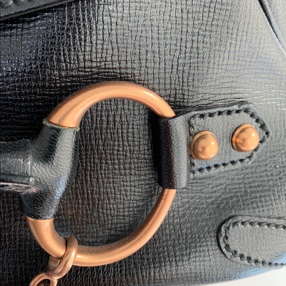 Authentic Gucci Shoulder Bag - Picture 2 of 6